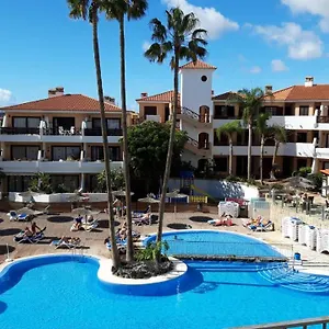 https://apartment-with-pool-and-gardens-near-the-coast.in-canary-islands.com